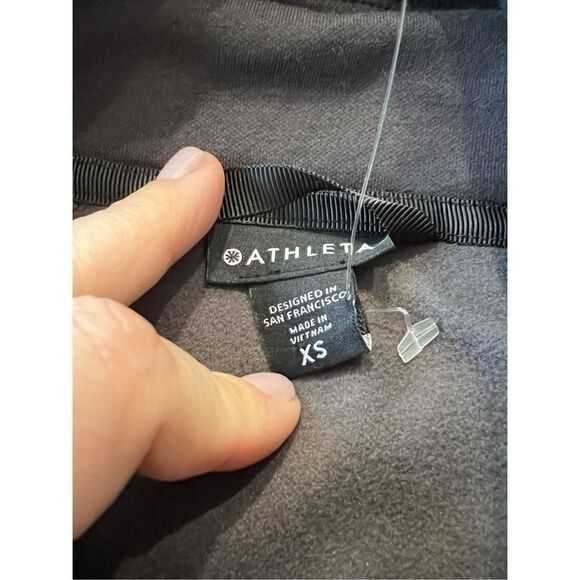 Athleta NWT Triumph Gray Printed Camo Full Zip Hoodie Jacket size XS - Picture 6 of 10